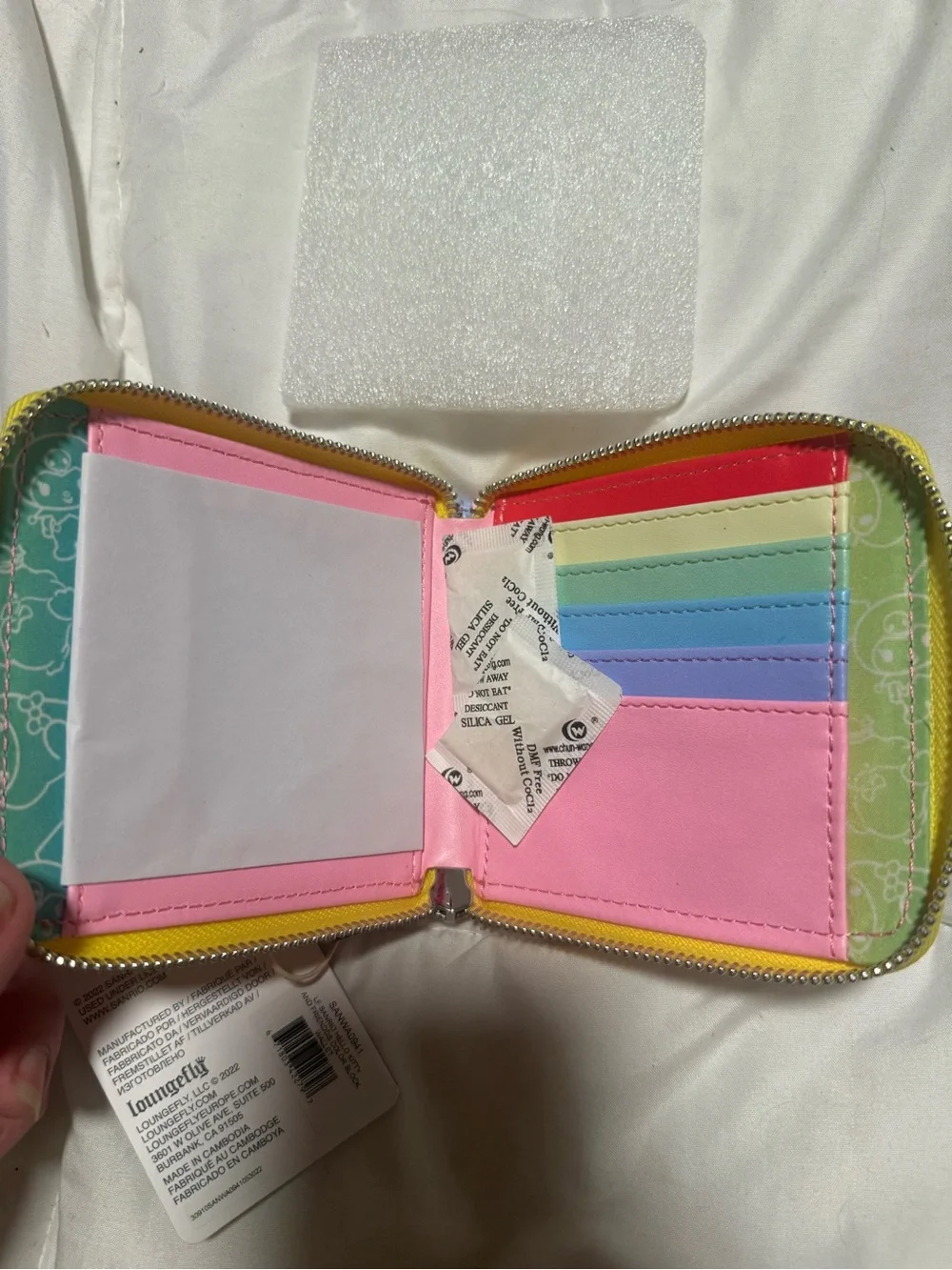 Hello Kitty loungefly hardtag Patch Zip Wallet - Pink Blue